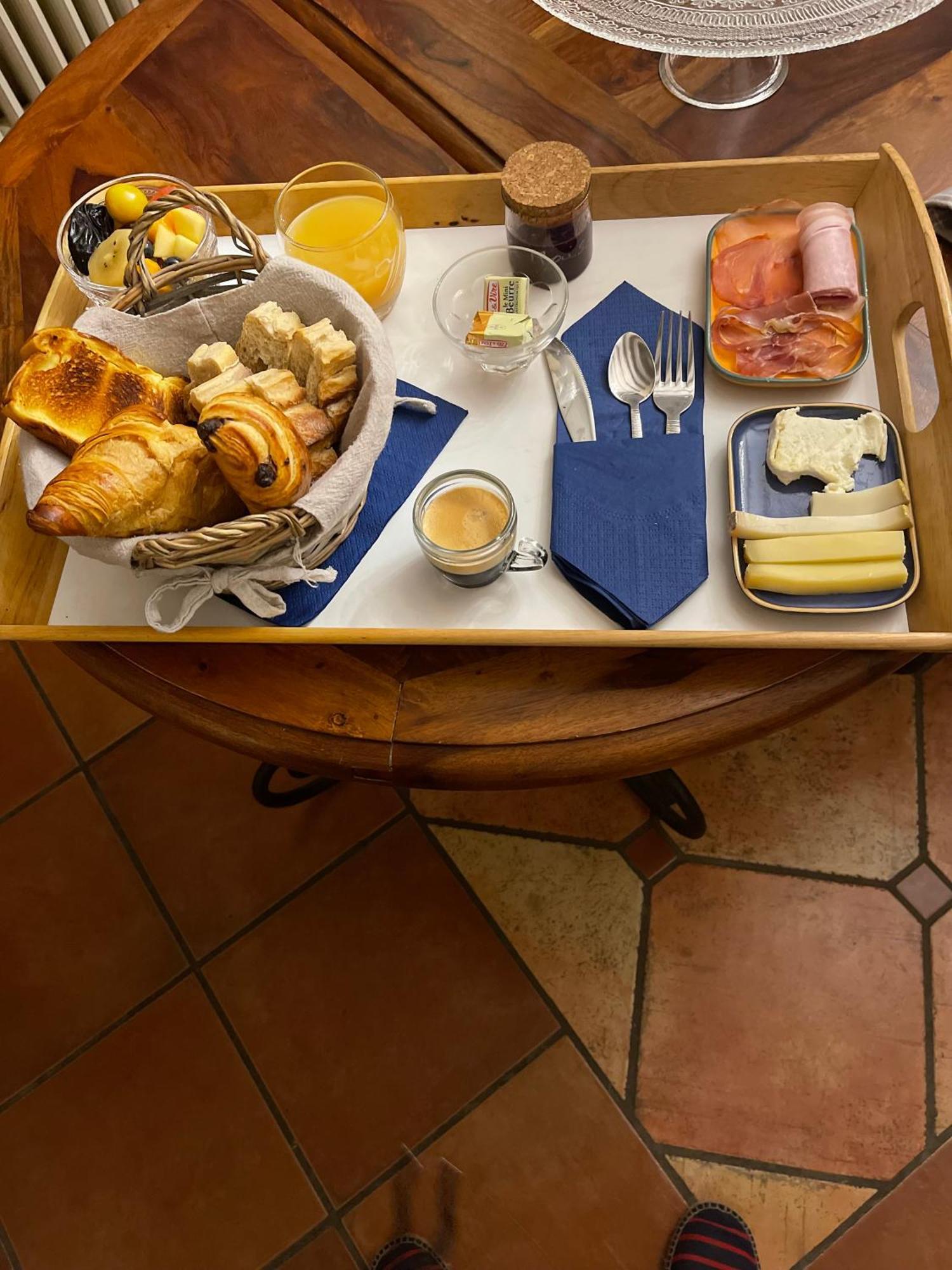 Bretagne-de-Marsan La Belle Chaumiere Bed & Breakfast エクステリア 写真
