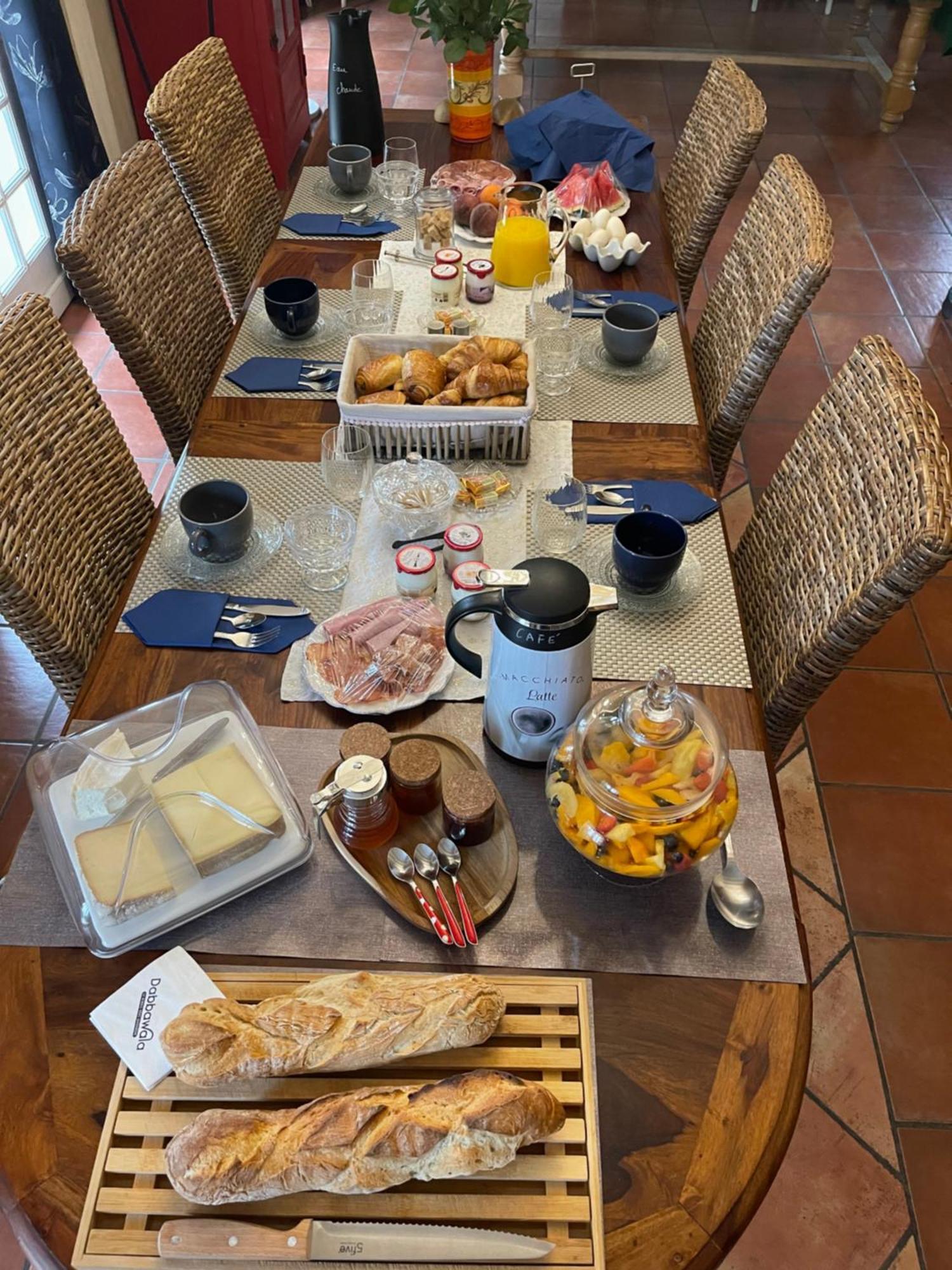 Bretagne-de-Marsan La Belle Chaumiere Bed & Breakfast エクステリア 写真