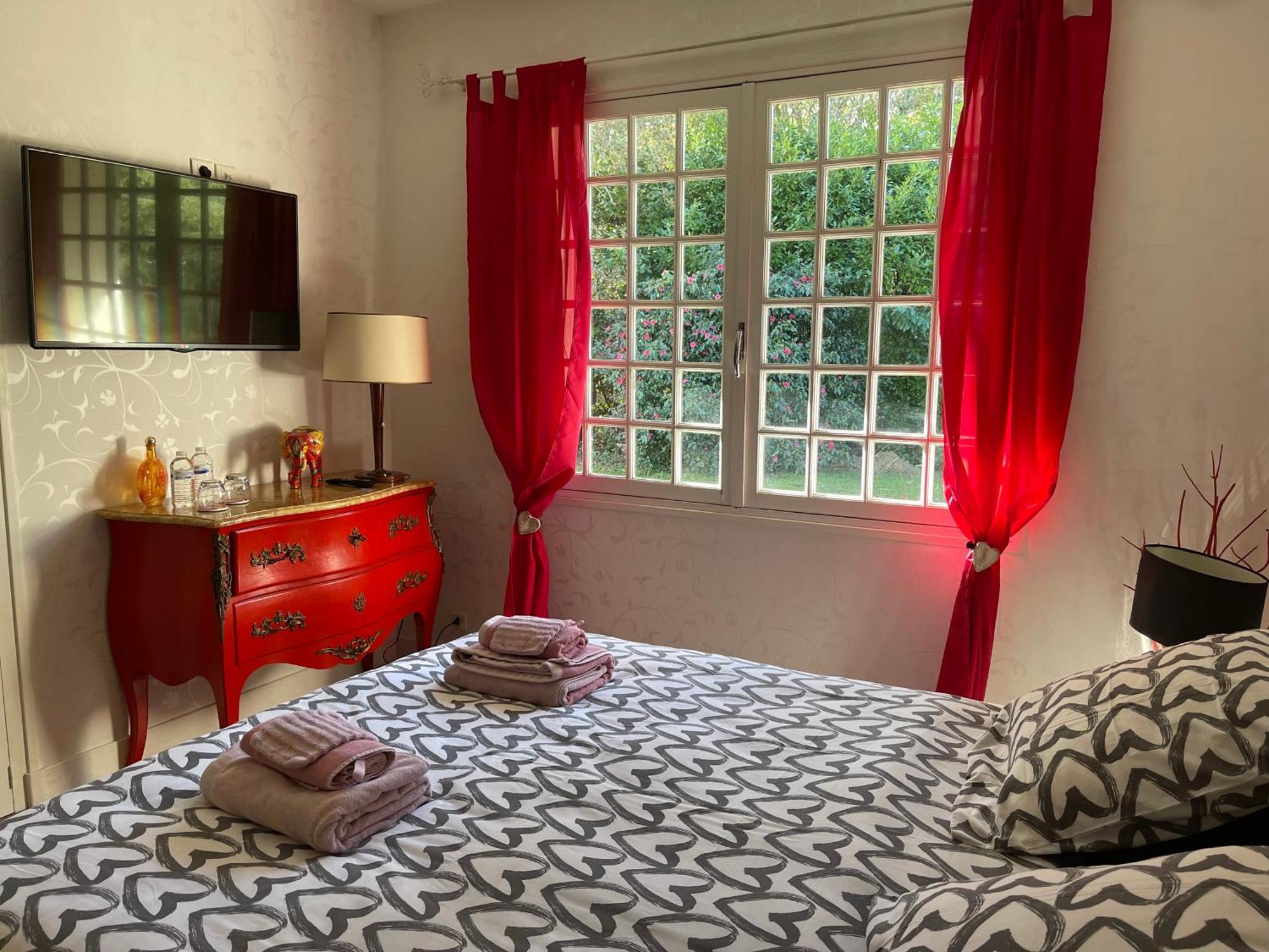 Bretagne-de-Marsan La Belle Chaumiere Bed & Breakfast エクステリア 写真