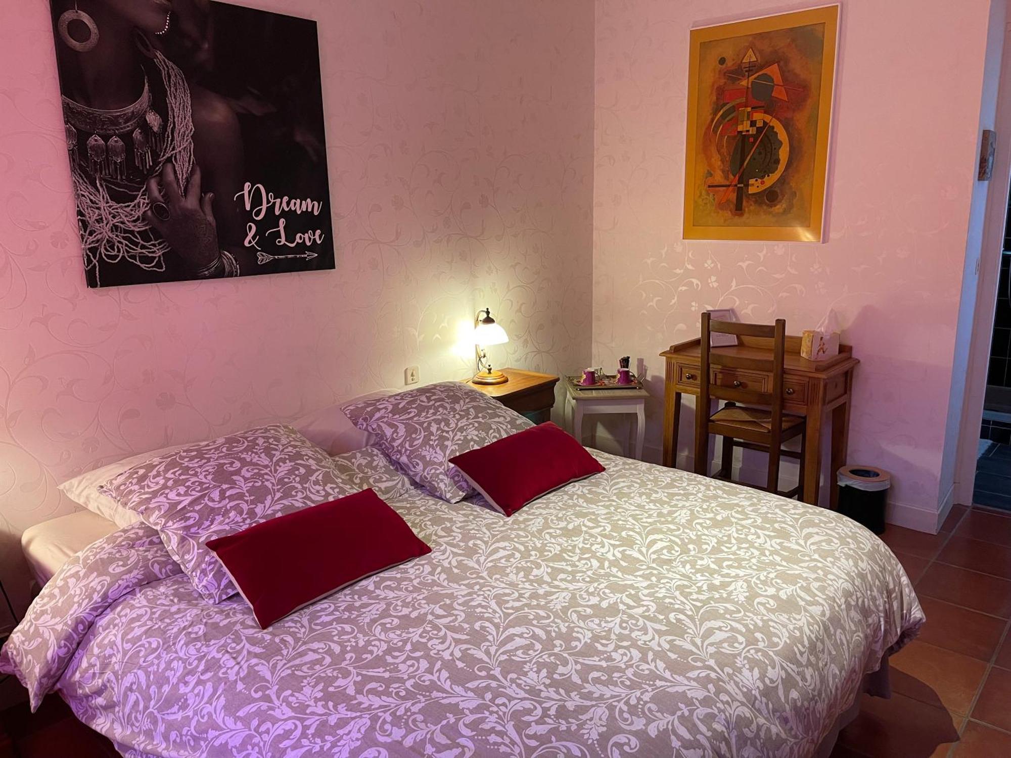 Bretagne-de-Marsan La Belle Chaumiere Bed & Breakfast エクステリア 写真