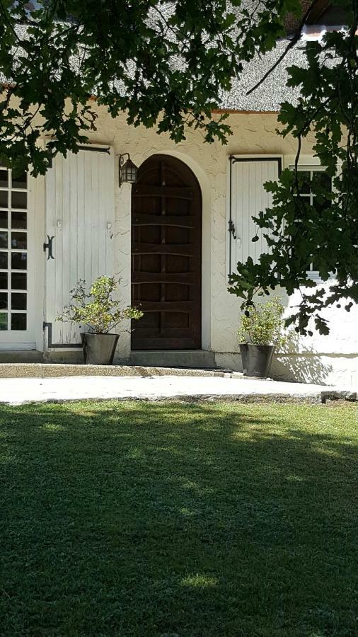 Bretagne-de-Marsan La Belle Chaumiere Bed & Breakfast エクステリア 写真