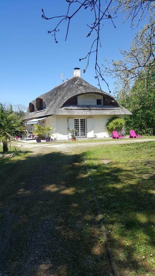 Bretagne-de-Marsan La Belle Chaumiere Bed & Breakfast エクステリア 写真